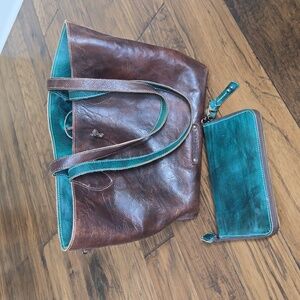 BedStu Brown and Teal Reversible Leatger Tote / Purse with Matching Wallet